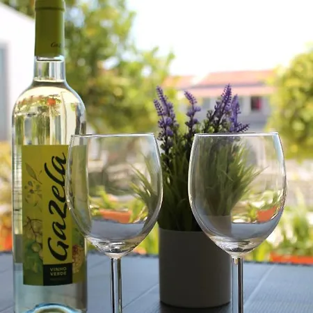 Casa Do Limoeiro * אלבופיירה